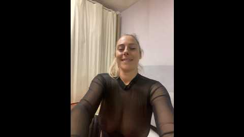 Media: mimi_mya Stripchat 2024-11-10 22:19:00