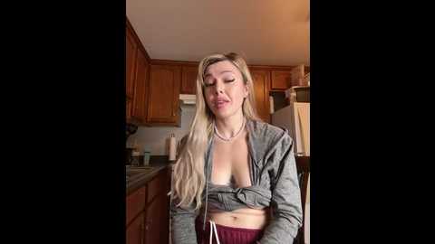 Media: propertyofdaddy Stripchat 2024-11-10 13:08:00