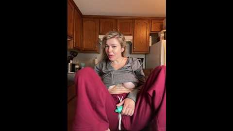 Media: propertyofdaddy Stripchat 2024-11-10 15:34:00