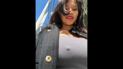 Media: sexi_noemi Stripchat 2024-11-10 14:10:00