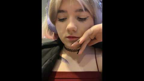 Media: baby__naughty Stripchat 2024-11-11 14:00:00