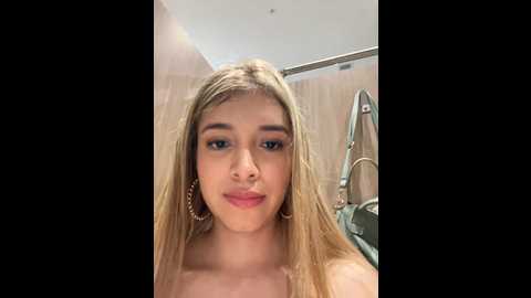 Media: carolina__star Stripchat 2024-11-11 00:48:00