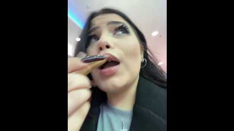 Media: chloe__moon Stripchat 2024-11-11 17:11:00