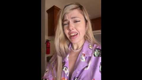 Media: propertyofdaddy Stripchat 2024-11-11 18:34:00