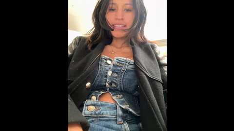 Media: sexi_noemi Stripchat 2024-11-11 20:32:00
