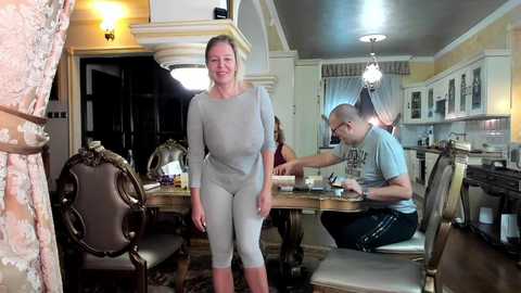 Media: tunderose1 Stripchat 2024-11-11 05:21:00