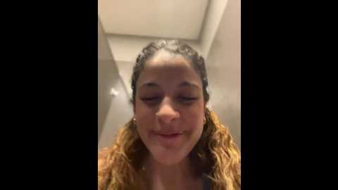 Media: alana15 Stripchat 2024-11-12 12:40:00