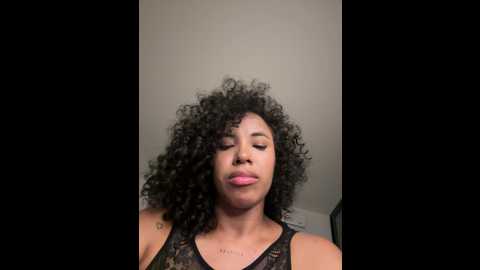 Media: brunettexio Stripchat 2024-11-12 03:02:00