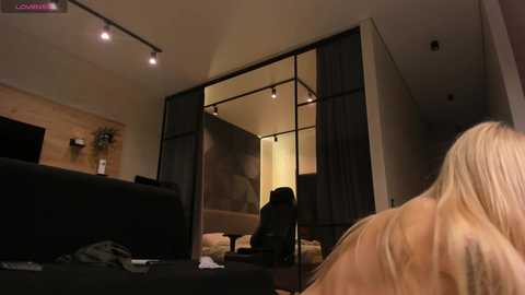 Media: devil_minds Stripchat 2024-11-12 00:12:00