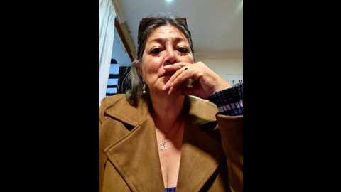 Media: emma_tour Stripchat 2024-11-12 20:35:00