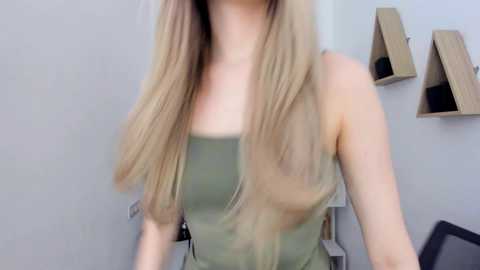 Media: flowerylove_1 Stripchat 2024-11-12 13:51:00
