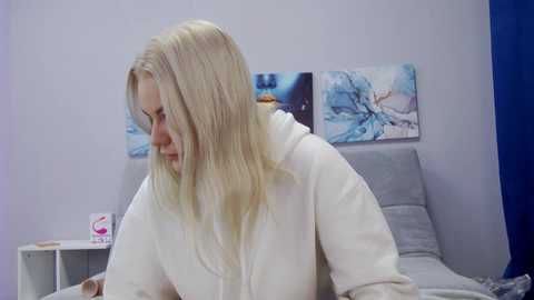 Media: kittyshake Stripchat 2024-11-12 02:49:00