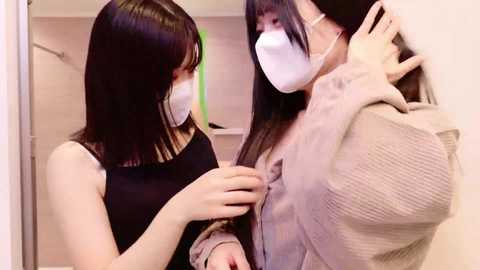 Media: mia__meow Stripchat 2024-11-12 18:39:00