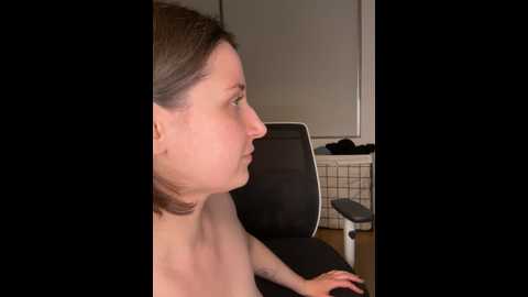 Media: nerdynina Stripchat 2024-11-12 01:44:00