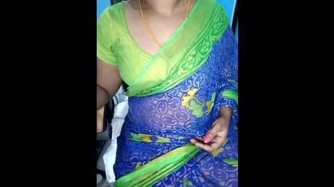 Media: tamil_hotwife Stripchat 2024-11-12 18:16:00