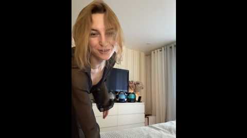 Media: _angelari_ Stripchat 2024-11-13 09:51:00