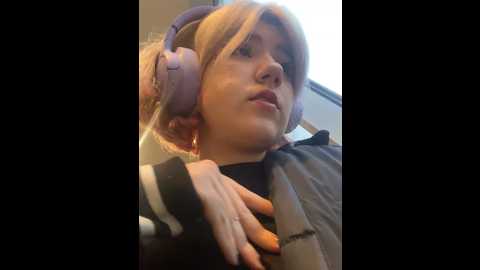 Media: baby__naughty Stripchat 2024-11-13 13:21:00