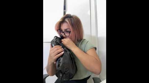 Media: dianita_1988 Stripchat 2024-11-13 20:09:00
