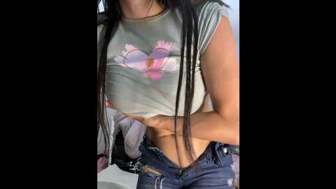 Media: emmily_19 Stripchat 2024-11-13 01:54:00