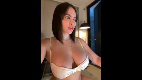 Media: hannabeckett Stripchat 2024-11-13 02:04:00