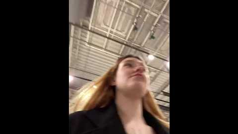 Media: honey___hot Stripchat 2024-11-13 18:35:00
