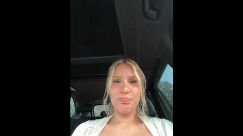 Media: jasminesummer Stripchat 2024-11-13 20:08:00
