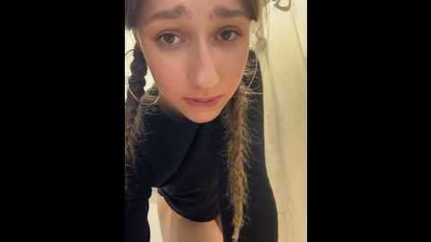 Media: lia__love Stripchat 2024-11-13 14:01:00