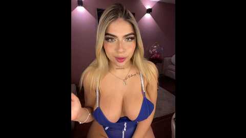 Media: miawhitepink_ Stripchat 2024-11-13 10:33:00