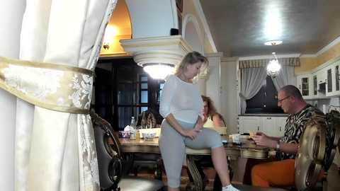 Media: tunderose1 Stripchat 2024-11-13 07:01:00