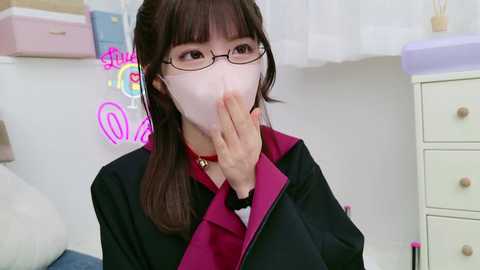Media: _minami_ Stripchat 2024-11-14 12:32:00