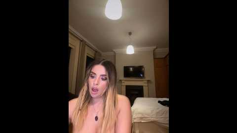 Media: alirawrz Stripchat 2024-11-14 21:15:00