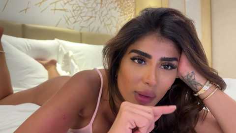Media: arabicbarbie Stripchat 2024-11-14 00:32:00