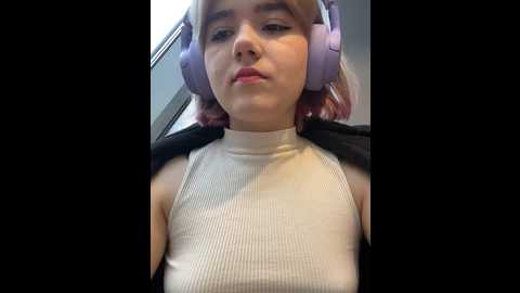 Media: baby__naughty Stripchat 2024-11-14 11:46:00