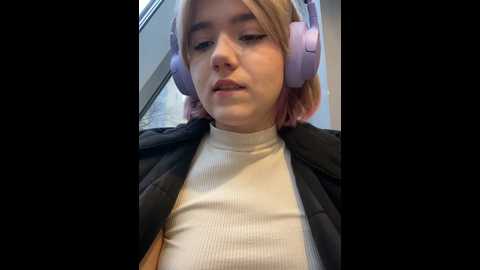 Media: baby__naughty Stripchat 2024-11-14 12:15:00