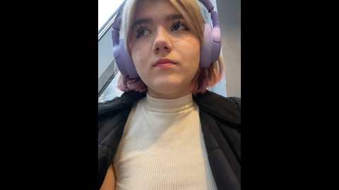 Media: baby__naughty Stripchat 2024-11-14 12:23:00