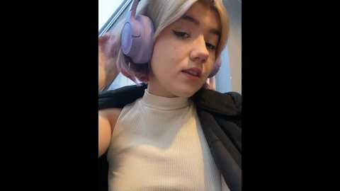 Media: baby__naughty Stripchat 2024-11-14 12:31:00
