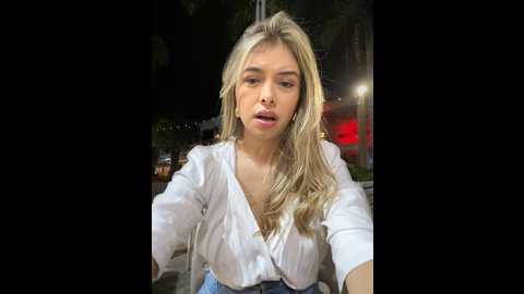 Media: carolina__star Stripchat 2024-11-14 00:54:00