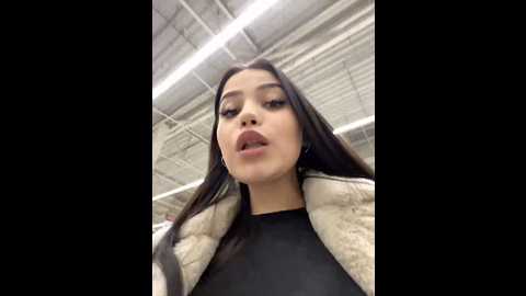 Media: chloe__moon Stripchat 2024-11-14 15:39:00