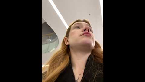 Media: honey___hot Stripchat 2024-11-14 17:31:00