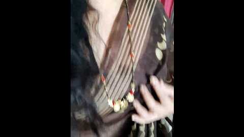 Media: indian_desi_wife Stripchat 2024-11-14 18:38:00