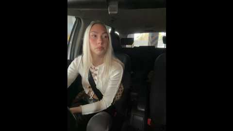 Media: luisabecker Stripchat 2024-11-14 09:30:00