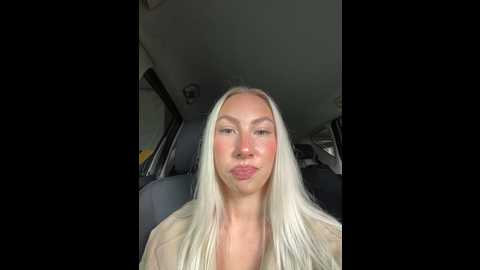 Media: luisabecker Stripchat 2024-11-14 10:04:00