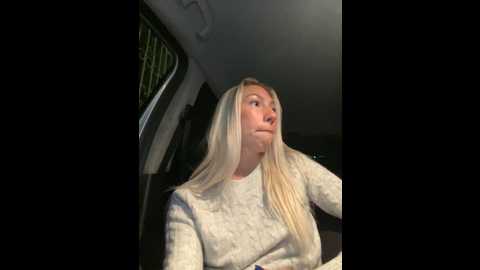 Media: luisabecker Stripchat 2024-11-14 17:36:00