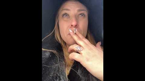 Media: olgabuzzz Stripchat 2024-11-14 08:25:00