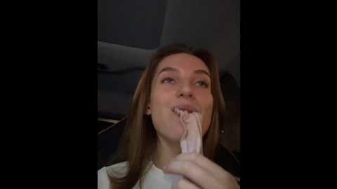 Media: _angelari_ Stripchat 2024-11-15 18:21:00