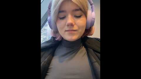Media: baby__naughty Stripchat 2024-11-15 13:07:00