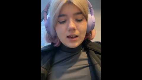 Media: baby__naughty Stripchat 2024-11-15 13:15:00