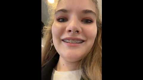 Media: holy_tereza Stripchat 2024-11-15 18:04:00