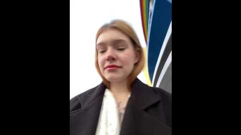 Media: honey___hot Stripchat 2024-11-15 12:23:00
