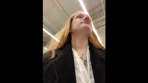 Media: honey___hot Stripchat 2024-11-15 13:51:00